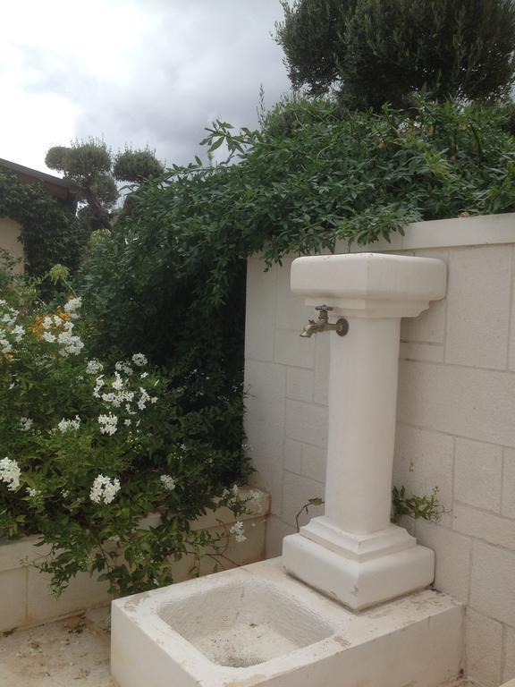 Casa Delle Rondini Acomodação com café da manhã Alberobello Exterior foto