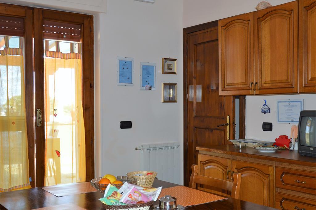 Casa Delle Rondini Acomodação com café da manhã Alberobello Exterior foto